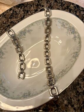 Jewel Kade Silver Linked Chain Bracelet